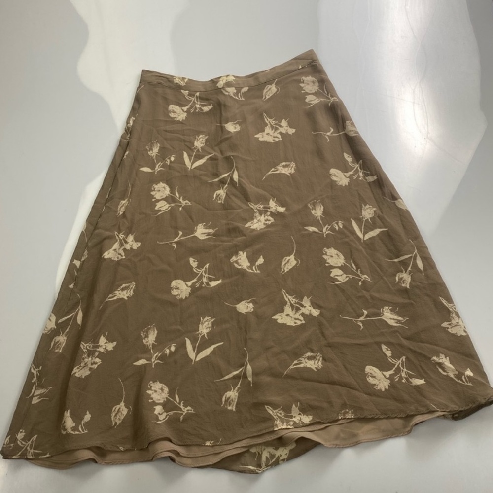 TRACY M “Light Brown Floral Skirt” p25-30